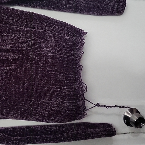 Purple Ruffle Pullover - Picture 5 of 8